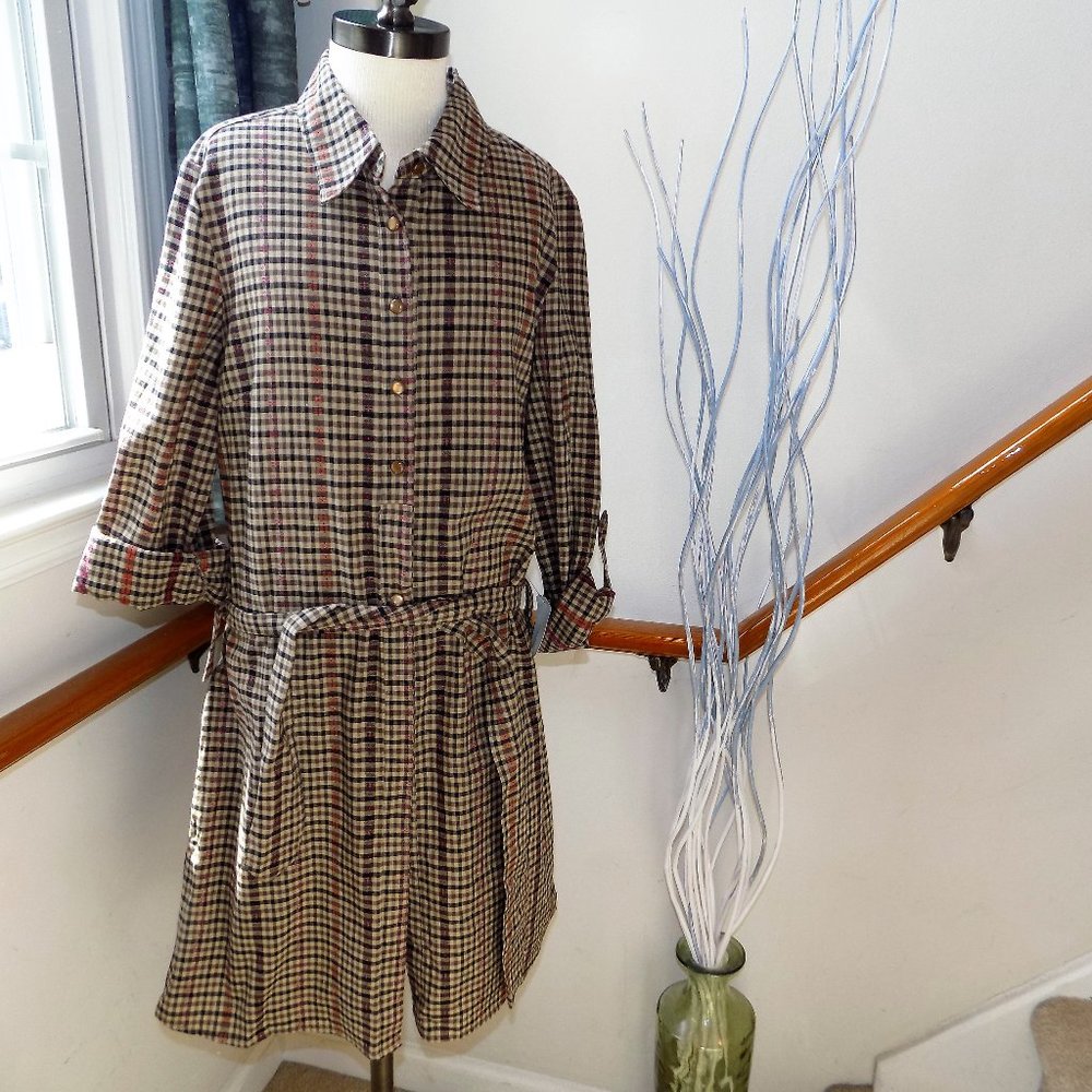 Plaid Tan & Black Dress Size Small Floral Print